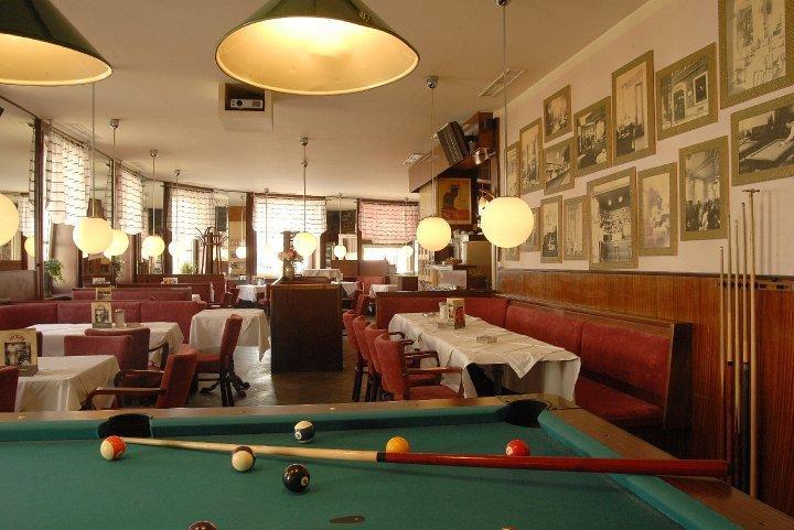 Madar Cafe Central Мелк Экстерьер фото